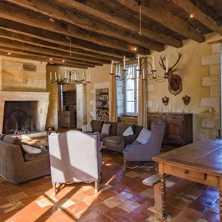 Holiday home Luxurious Mansion With Swimming Pool In Aquitaine