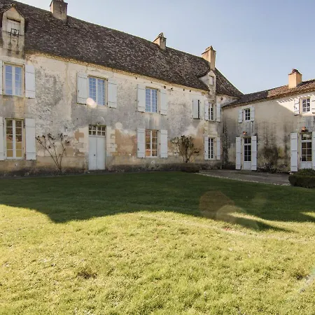 Holiday home Luxurious Mansion With Swimming Pool In Aquitaine